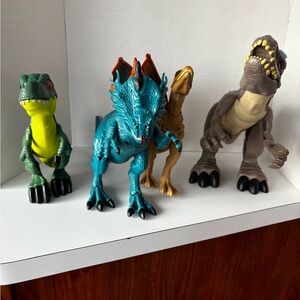 Lot of 4 Dinosaurs